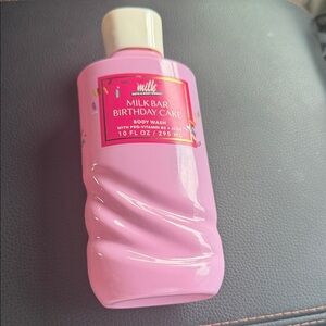 Bath and Body Works Milk Milk Bar Birthday Cake Body Wash